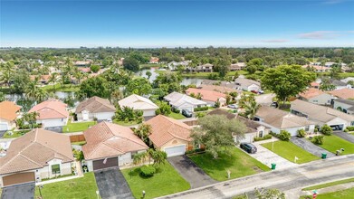 Building Photo - 15071 S Waterford Dr