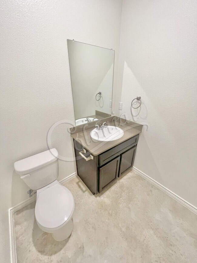 Foto del edificio - 2321 Zanoletti Ct