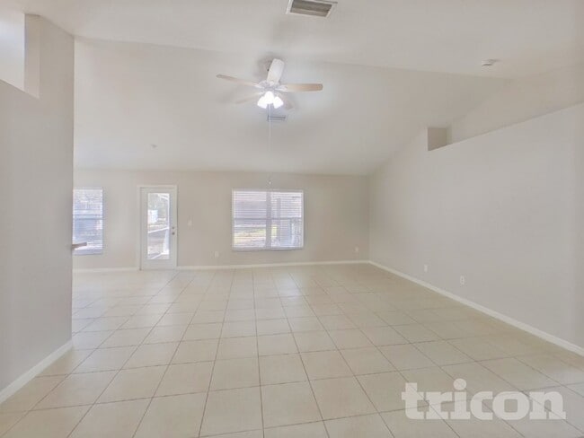 Building Photo - 3965 Caballero Ave