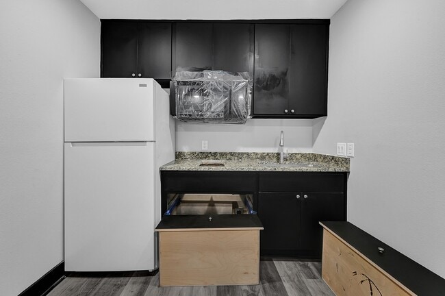 Building Photo - 1313 10th St