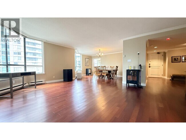 Photo du bâtiment - 738 Broughton St