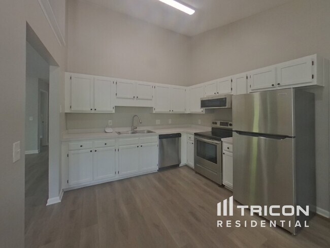 Foto del edificio - 142 Bradstone Rd
