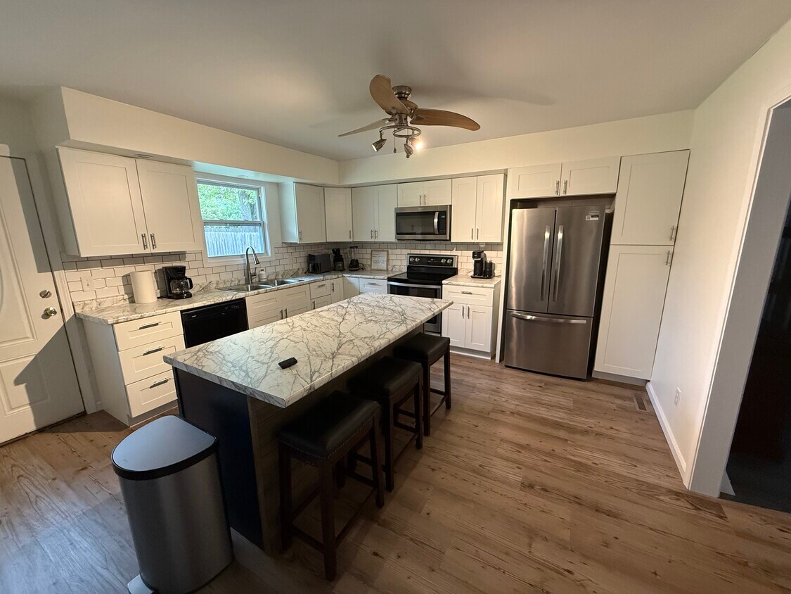 Foto principal - 4228 N Terrace View St