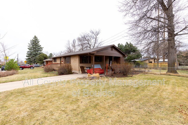 Building Photo - 1980 Floral Dr