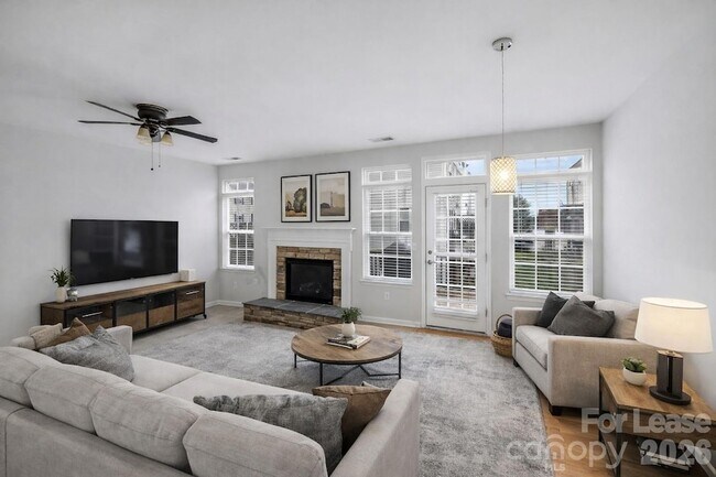 Foto del edificio - 7707 Jackson Pond Dr