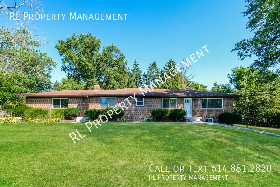 Foto principal - Beautiful 4 bedroom 2 bathroom home in cen...