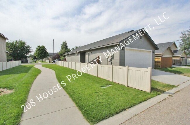 Foto del edificio - Single-Level Patio Home