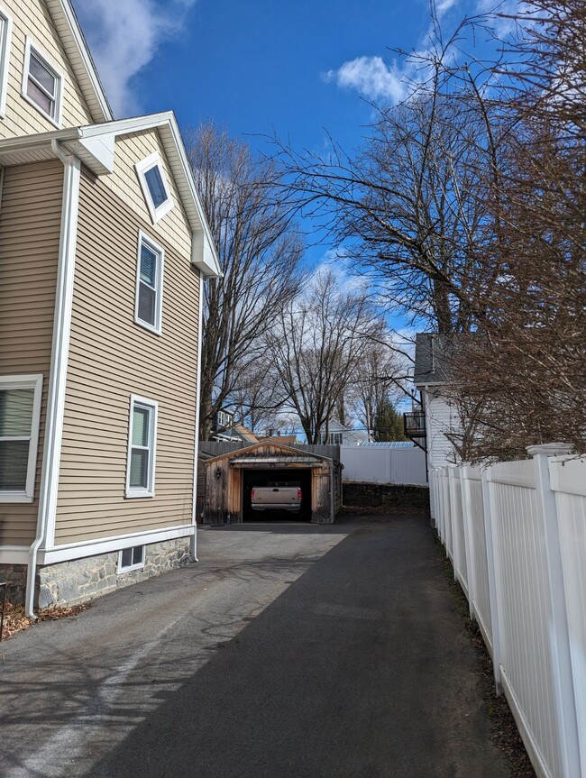3 Linden St, Maynard, MA 01754 Townhome Rentals in Maynard MA