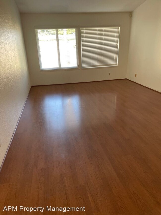 Building Photo - 3 br, 2 bath House - 1125 Grossmont Dr