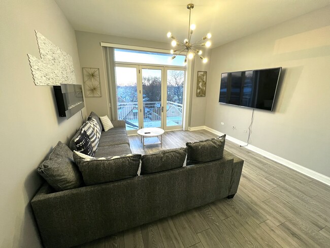 Building Photo - 3630 N Harlem Ave