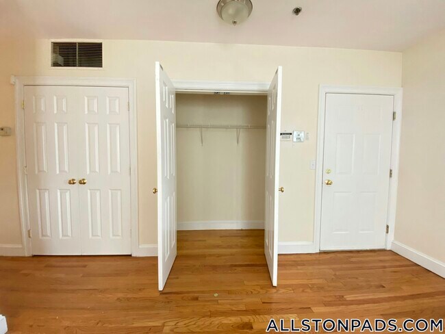 Foto del edificio - 9 Gardner Terrace