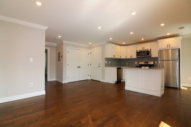 Foto del edificio - 8 Nira Ave