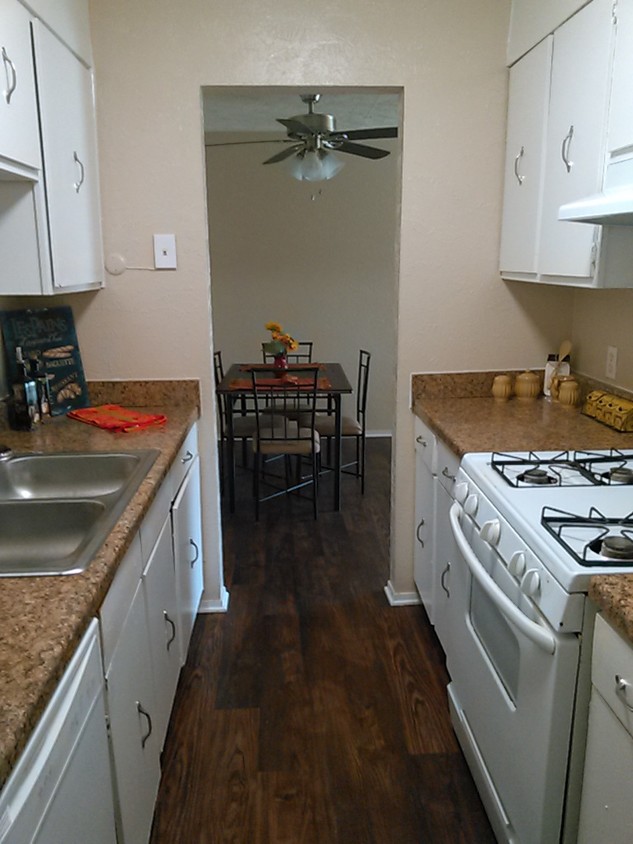 Primary Photo - 701 Golfcrest Dr