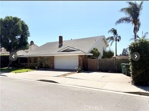 Building Photo - 1742 La Mesa Oaks Dr