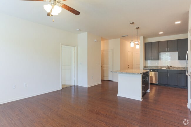 2BR,2BA,-1166SF Moroccan I - Tattersall Chesapeake