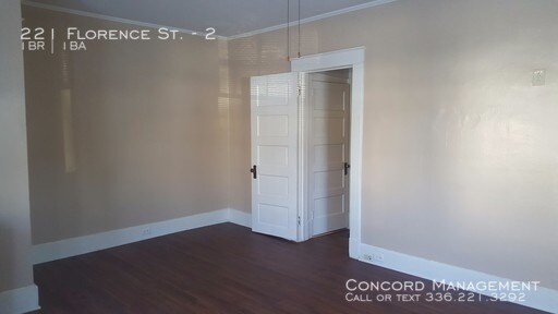 Building Photo - 221 Florence St. Apt. #2