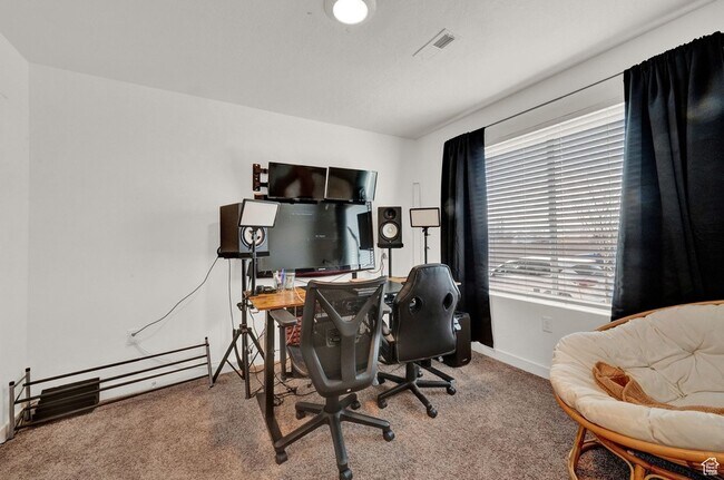 Building Photo - 304 S 1150 W