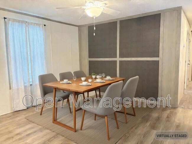 Foto del edificio - 825 1st Ave E