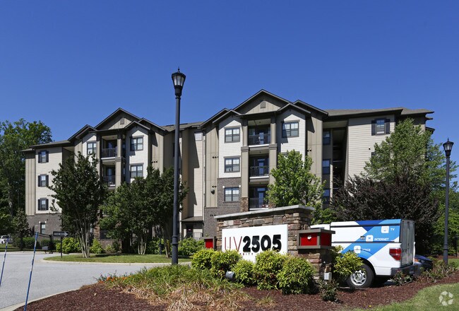 Foto del edificio - Campus West at Tryon