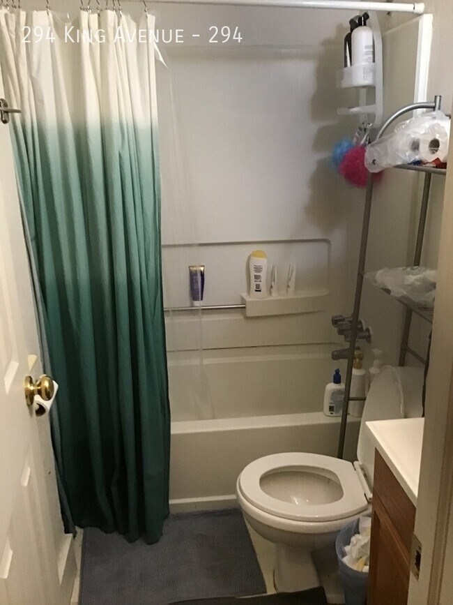 Building Photo - 5 bedroom 2 bath near OSU