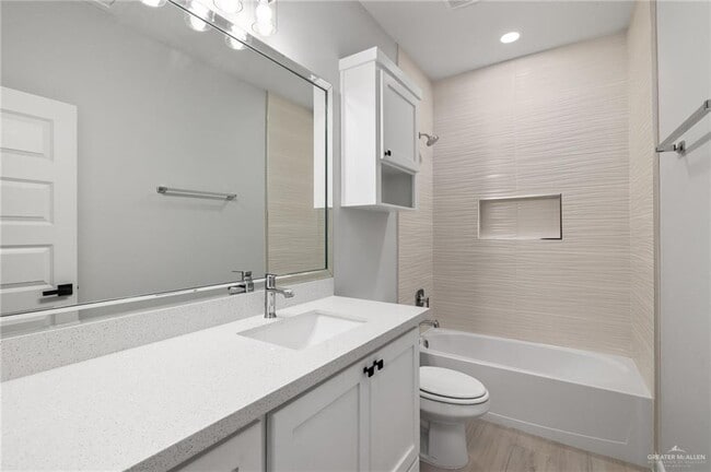 Foto del edificio - 16 N 24th St