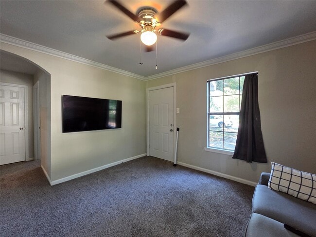 Foto del edificio - 10209 Palestine St