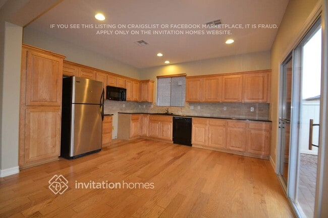 Building Photo - 8047 Aztec Basin Ave