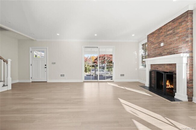 Building Photo - 36 Palisade Rd