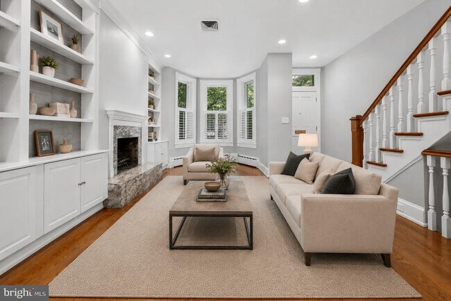 Foto del edificio - 3044 Cambridge Pl NW