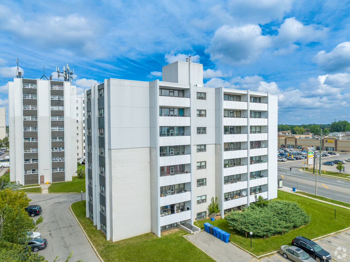 Photo principale - 95 Kennedy Rd N
