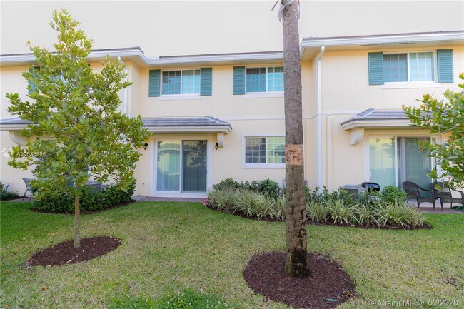 Foto del edificio - 4633 Horseshoe Cir