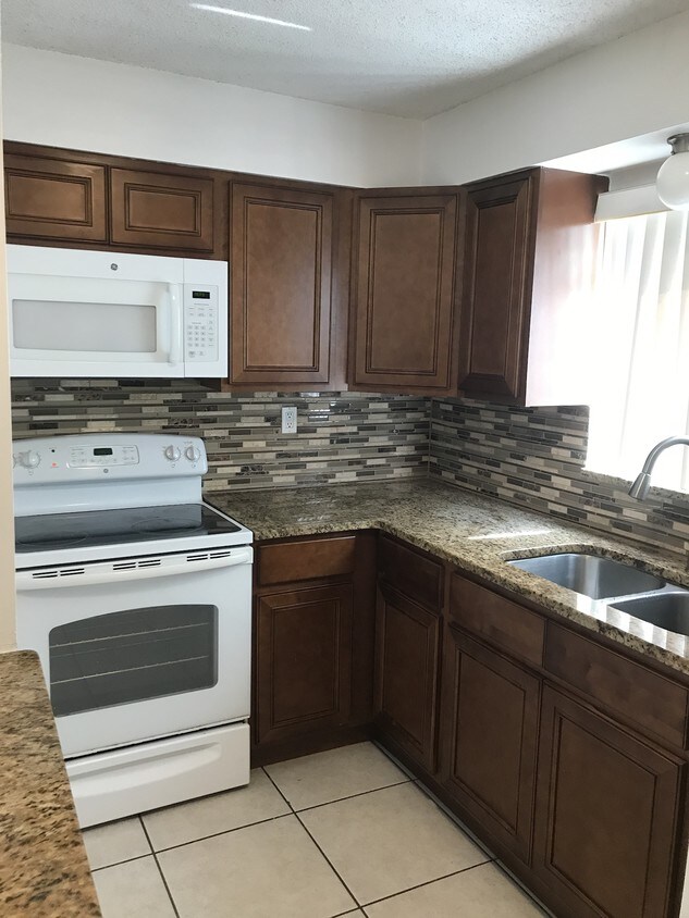 Foto principal - 525 S Conway Rd