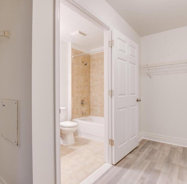 Foto del edificio - 2120 Vermont Ave NW