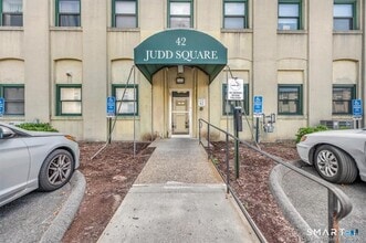 Building Photo - 432 Judd Square