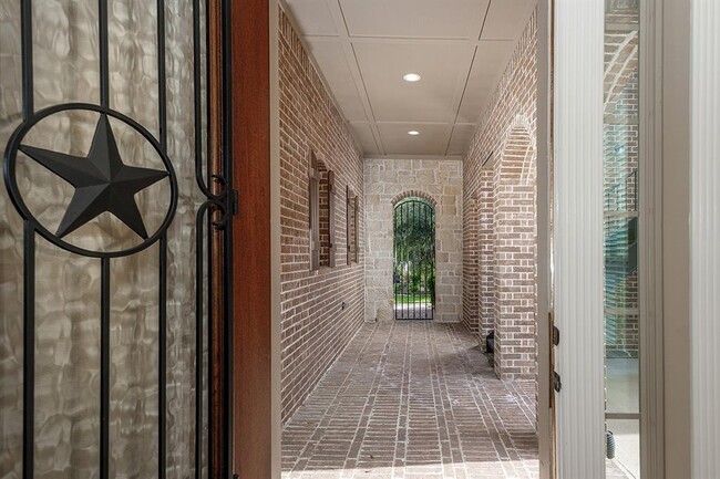 Foto del edificio - 37 Witherbee Place