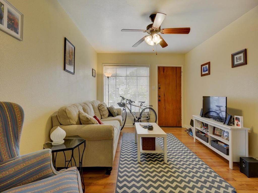 Primary Photo - 301 E 34th St