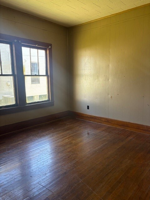 Building Photo - 117 Barry St