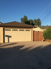 Building Photo - 8 Pleasant Ridge Ave