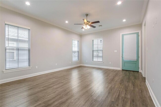 Building Photo - 60471 Coral St