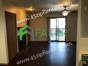 Building Photo - 5125 Belle Isle Dr