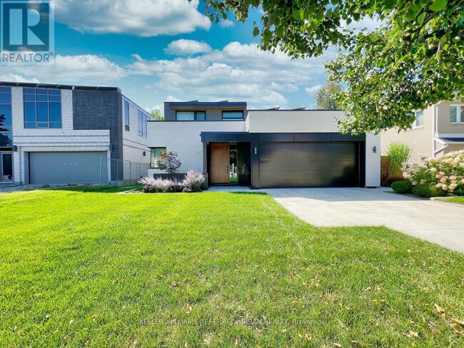 Building Photo - 42 Tottenham Rd