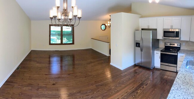 Building Photo - 1226 Lockewood Dr