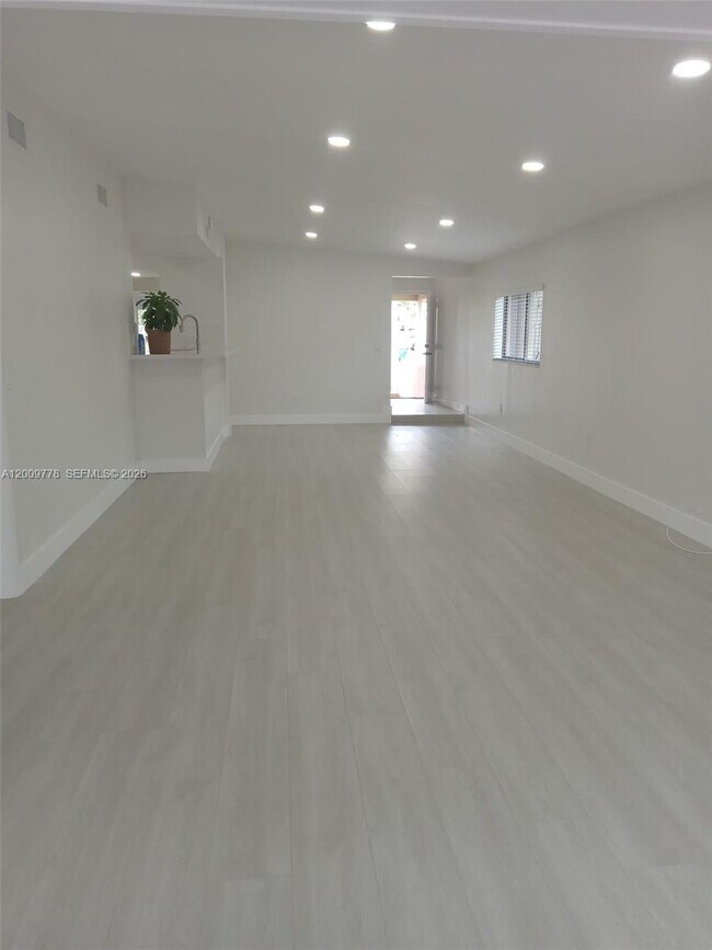 Foto del edificio - 7440 SW 105th Pl