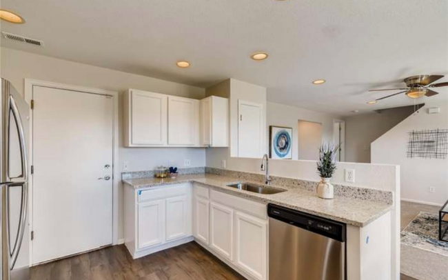 Foto del edificio - 3938 Celtic Ln