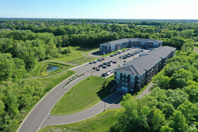 Building Photo - Vincent Woods Apartments