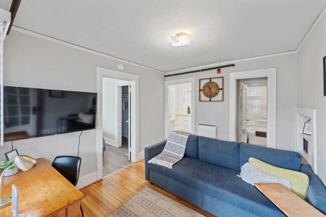 Foto del edificio - Coos Bay Apartments at Heritage House #4 Pet-Friendly Comfort