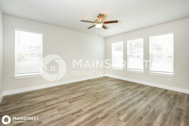 Building Photo - 816 E Voorhis Ave, Deland, FL 32724