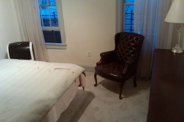 Foto del edificio - 903 E St SE