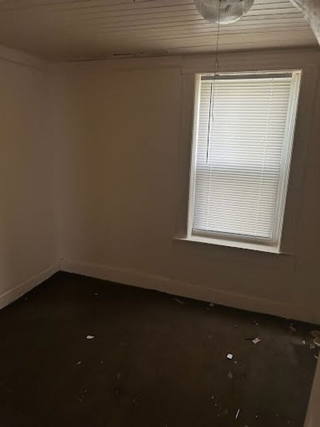 Building Photo - 2478 S 5th Pl