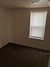 Building Photo - 2478 S 5th Pl